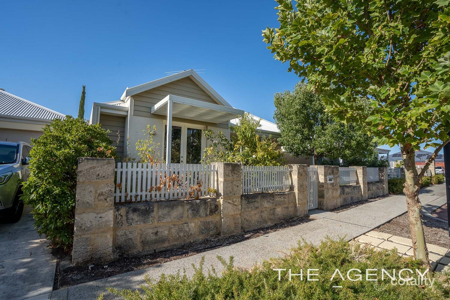 4 Angelica Way, Atwell, WA 6164