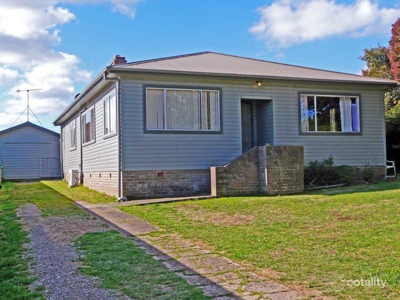 70 Burrawang St, Robertson, NSW 2577