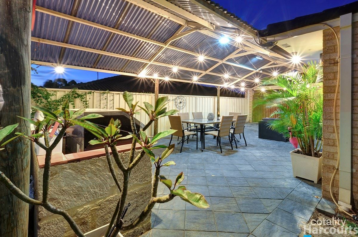 7 Polesden Cl, Hocking, WA 6065