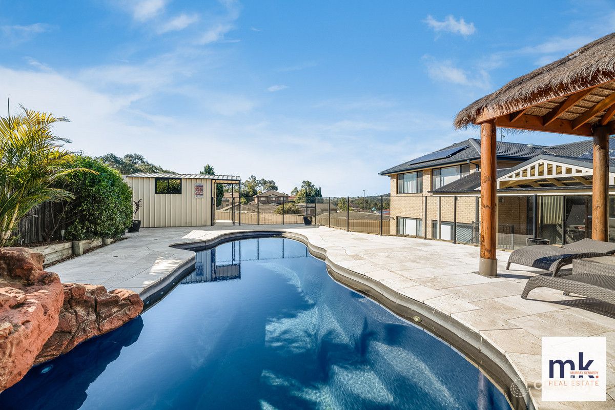 4 Butterfield Pl, Mount Annan, NSW 2567