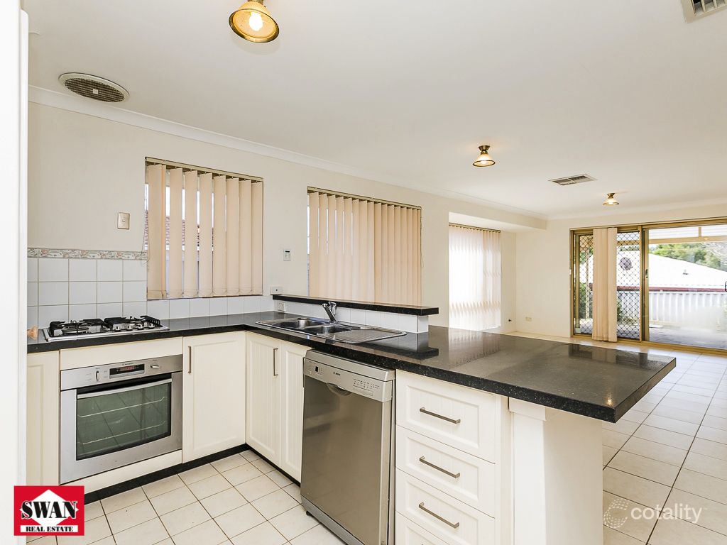 21 Oldenburg Pass, Stratton, WA 6056