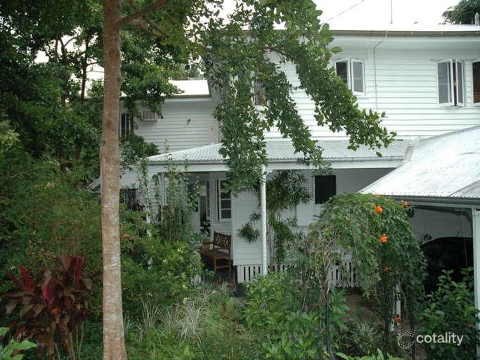 117 Hillview Cres, Whitfield, QLD 4870