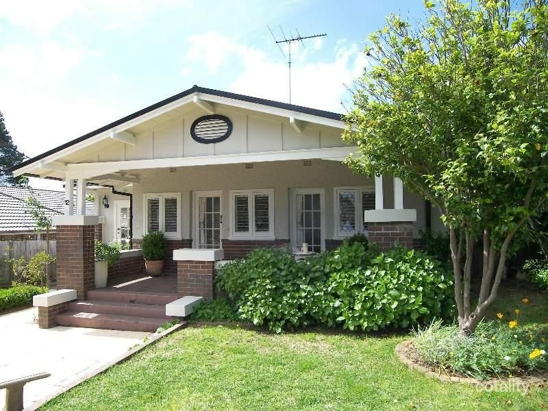 12 Oatley Ave, Katoomba, NSW 2780