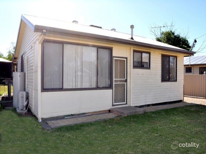 11 Corbett St, Darlington Point, NSW 2706