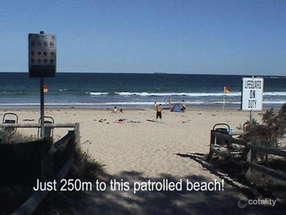 5 Barellan St, Caves Beach, NSW 2281