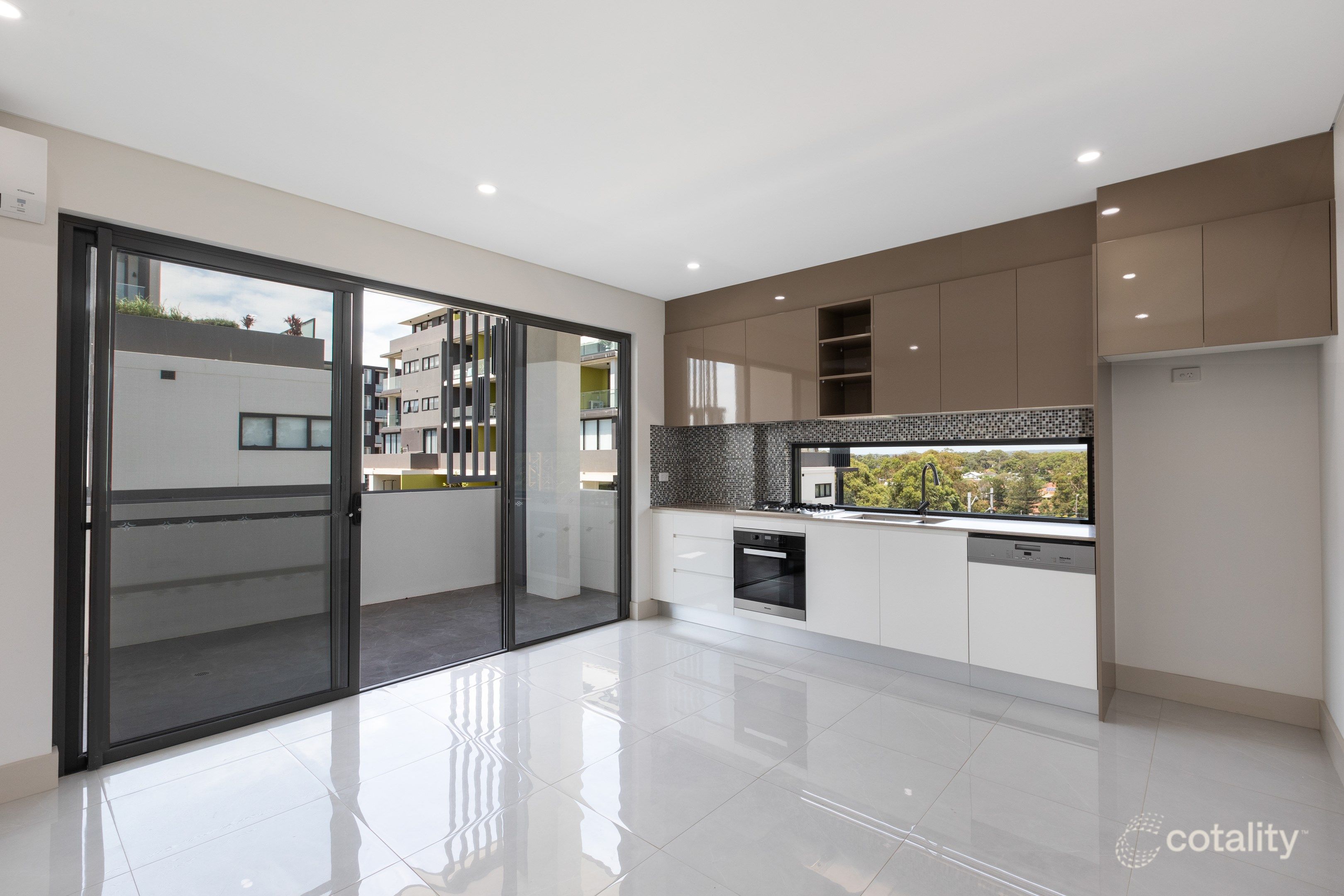 305/22 Pinnacle St, Miranda, NSW 2228