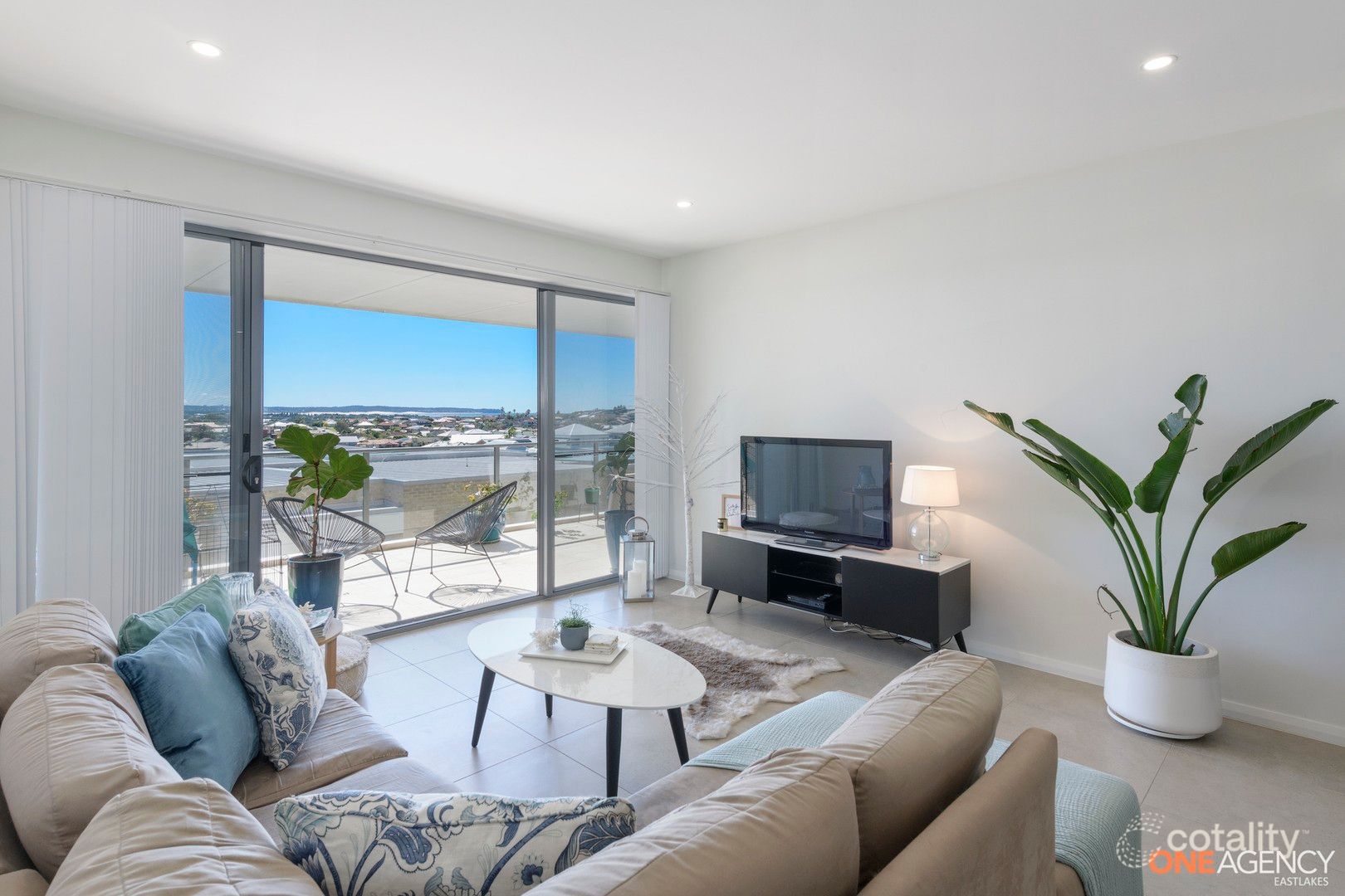 302/55d Caves Beach Rd, Caves Beach, NSW 2281
