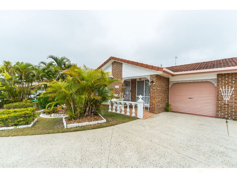 1/20 Annette Ct, Labrador, QLD 4215