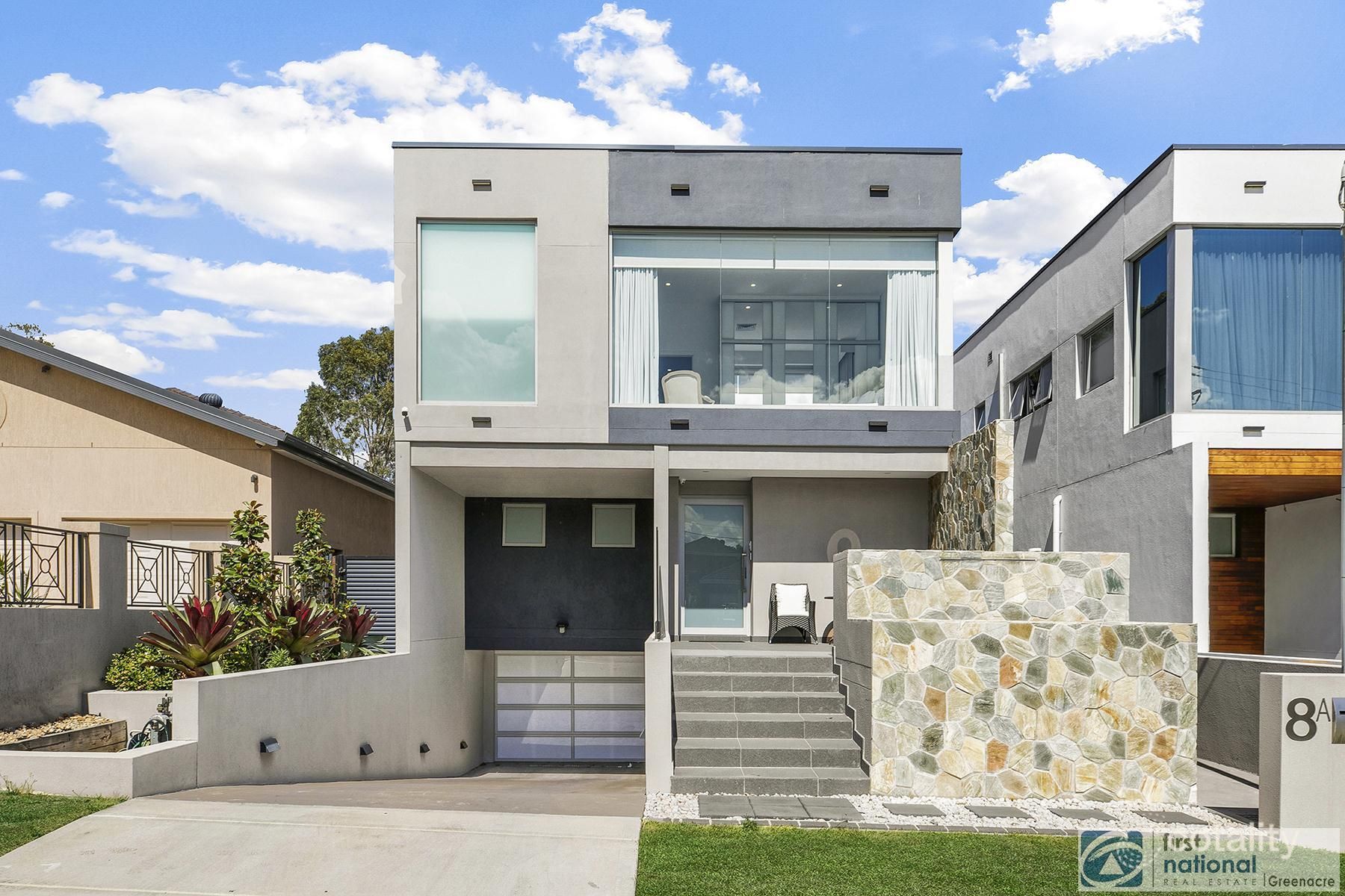 8a Ash St, Georges Hall, NSW 2198