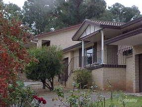 2 Nea St, Young, NSW 2594