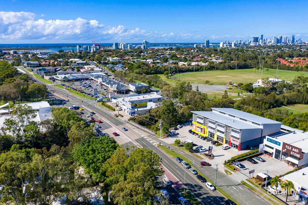 2/118 Brisbane Rd, Labrador, QLD 4215