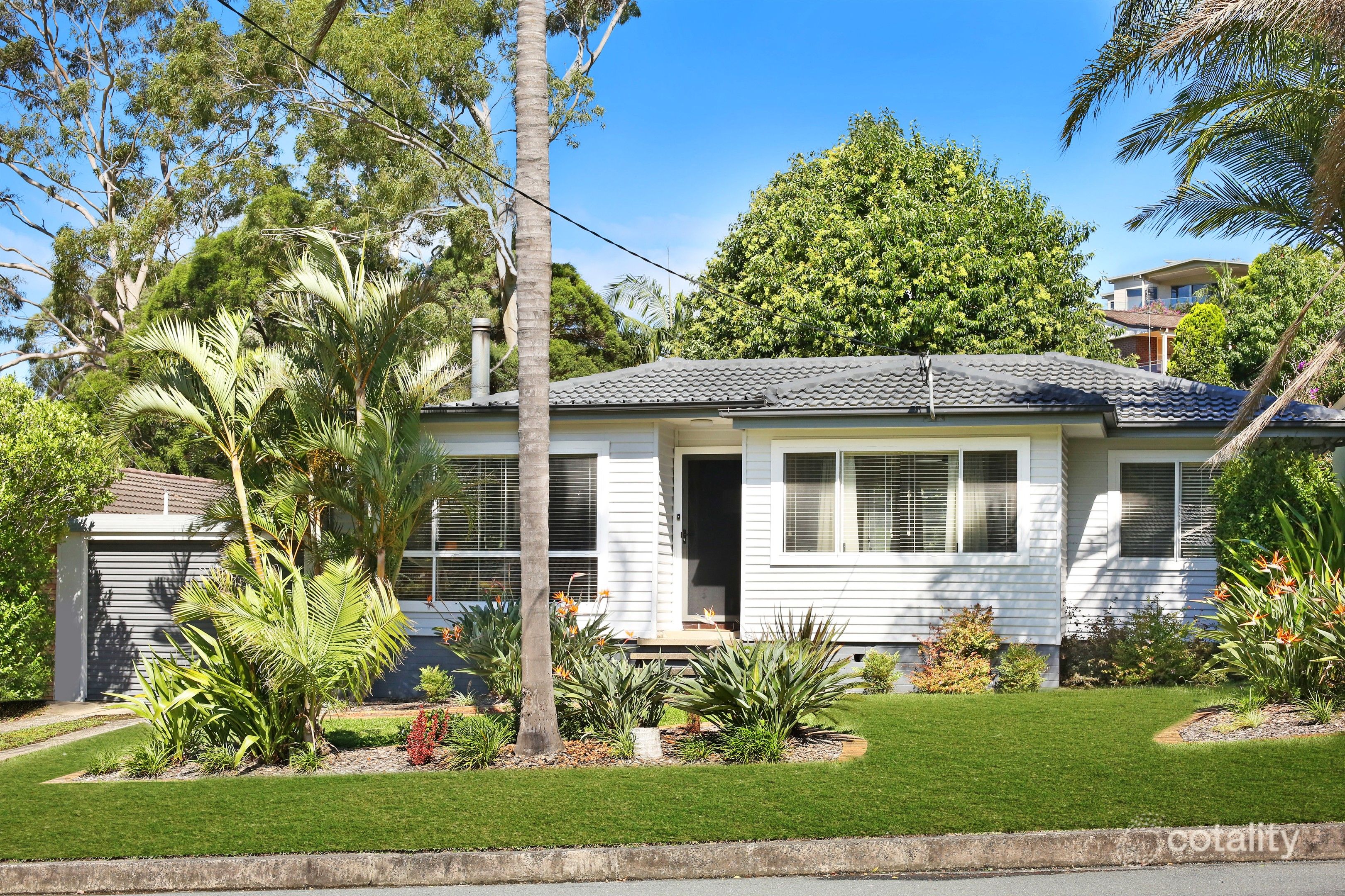 23 Valley Dr, Figtree, NSW 2525