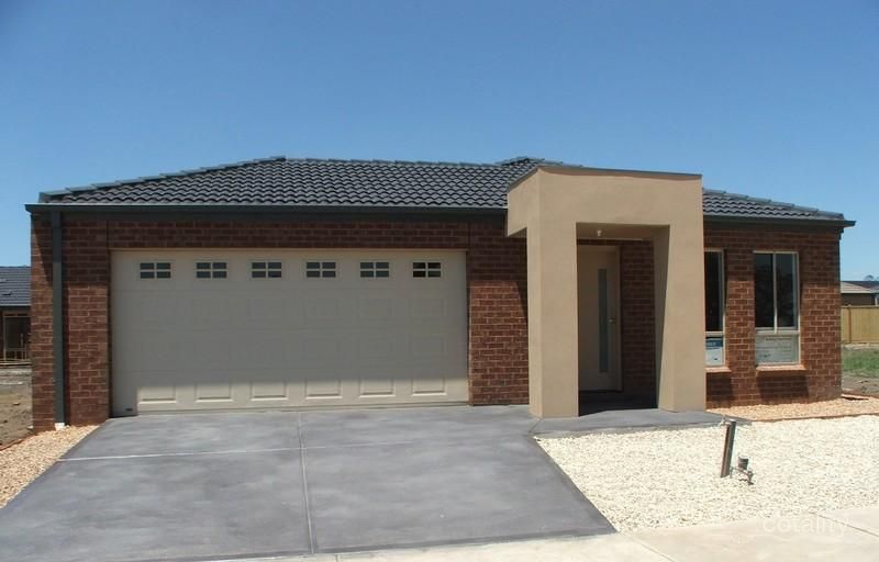 22 Mirrabucca Prom, South Morang, VIC 3752