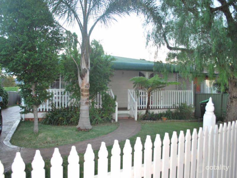 15 Hamilton Rd, Albion Park, NSW 2527