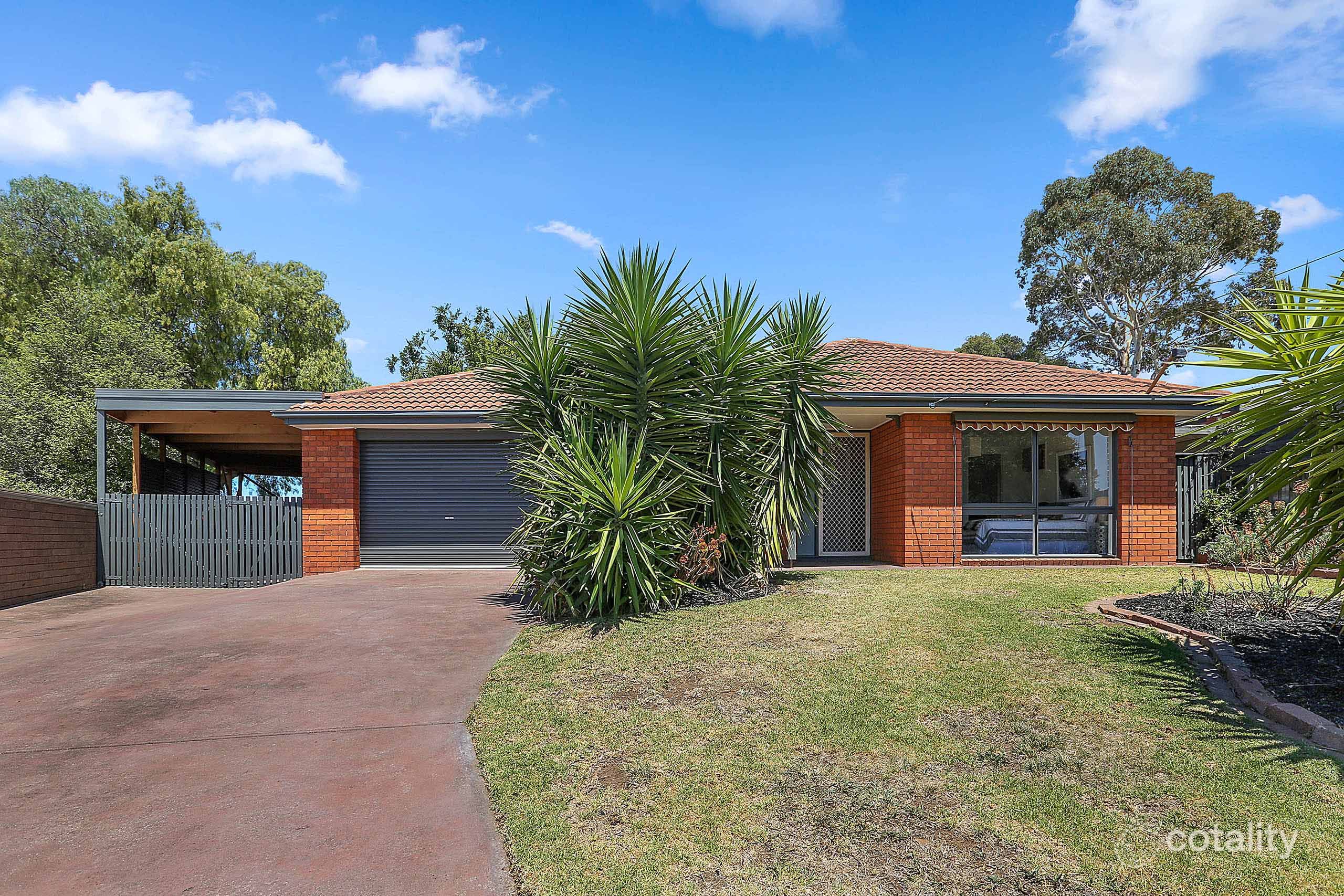 4 Moona Ct, Grovedale, VIC 3216
