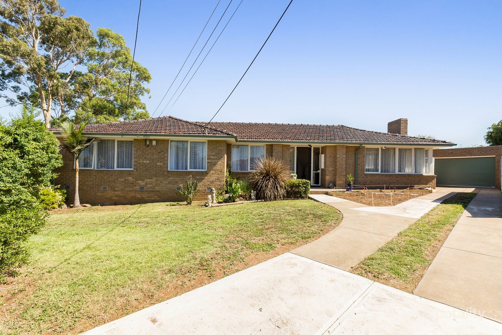 9 Cornwall Cl, Gladstone Park, VIC 3043