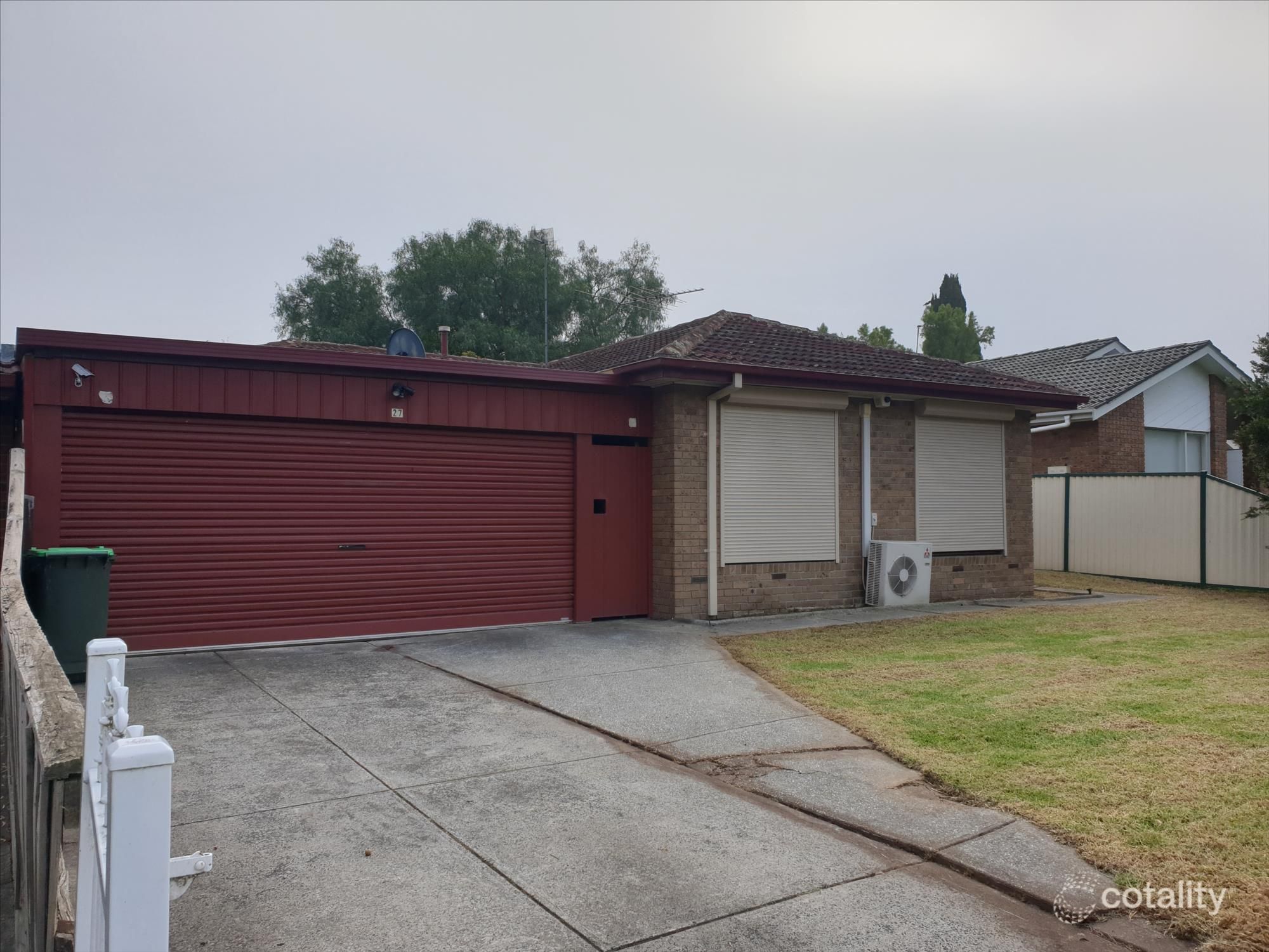 27 Cuthbert Dr, Mill Park, VIC 3082