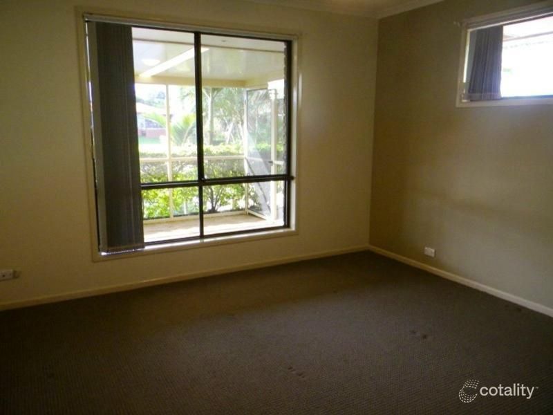 28 Pilot Ct, Mermaid Waters, QLD 4218