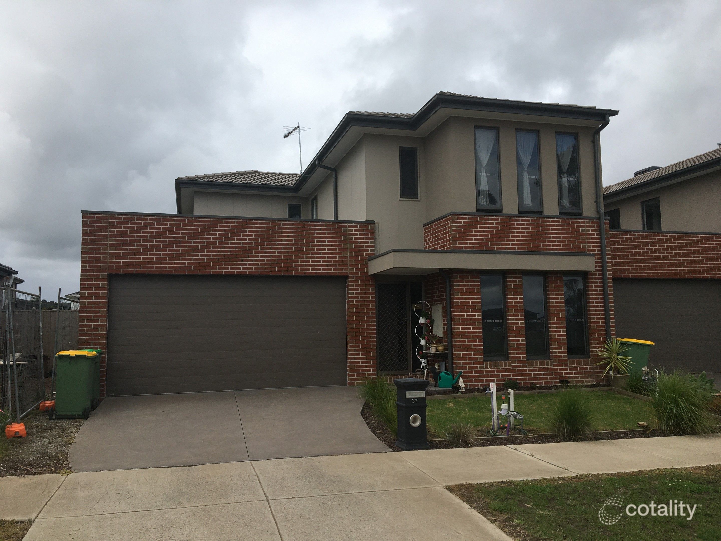 37 Millicent Pde, Officer, VIC 3809