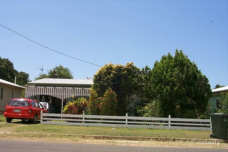 11 Barnes St, Svensson Heights, QLD 4670