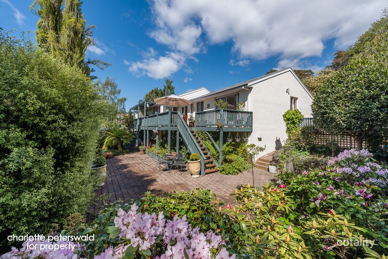 2 Utiekah Dr, Taroona, TAS 7053