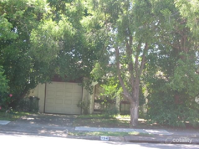 134 Caroline Chisholm Dr, Winston Hills, NSW 2153
