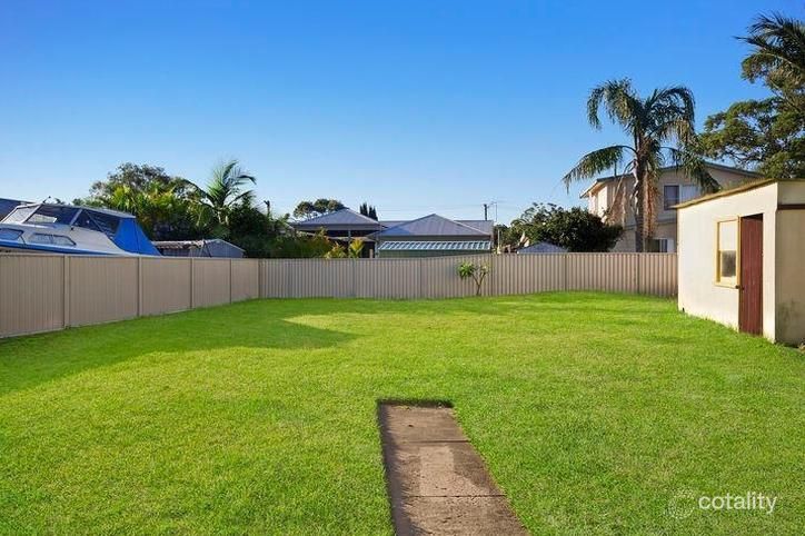 26 St Johns Dr, Croudace Bay, NSW 2280