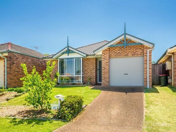 11 Bundarra Ct, Wattle Grove, NSW 2173