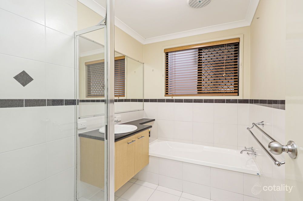 33 Culla Culla St, Battery Hill, QLD 4551