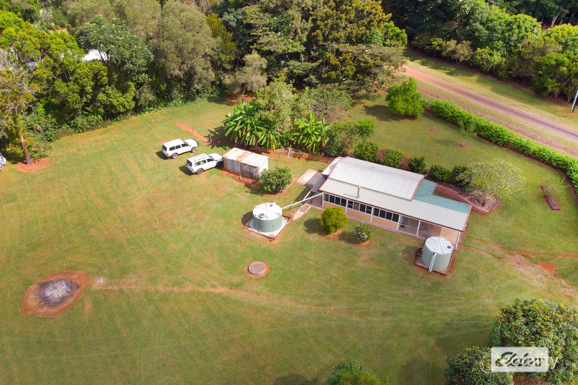 15 Digby Rd, Lake Eacham, QLD 4884