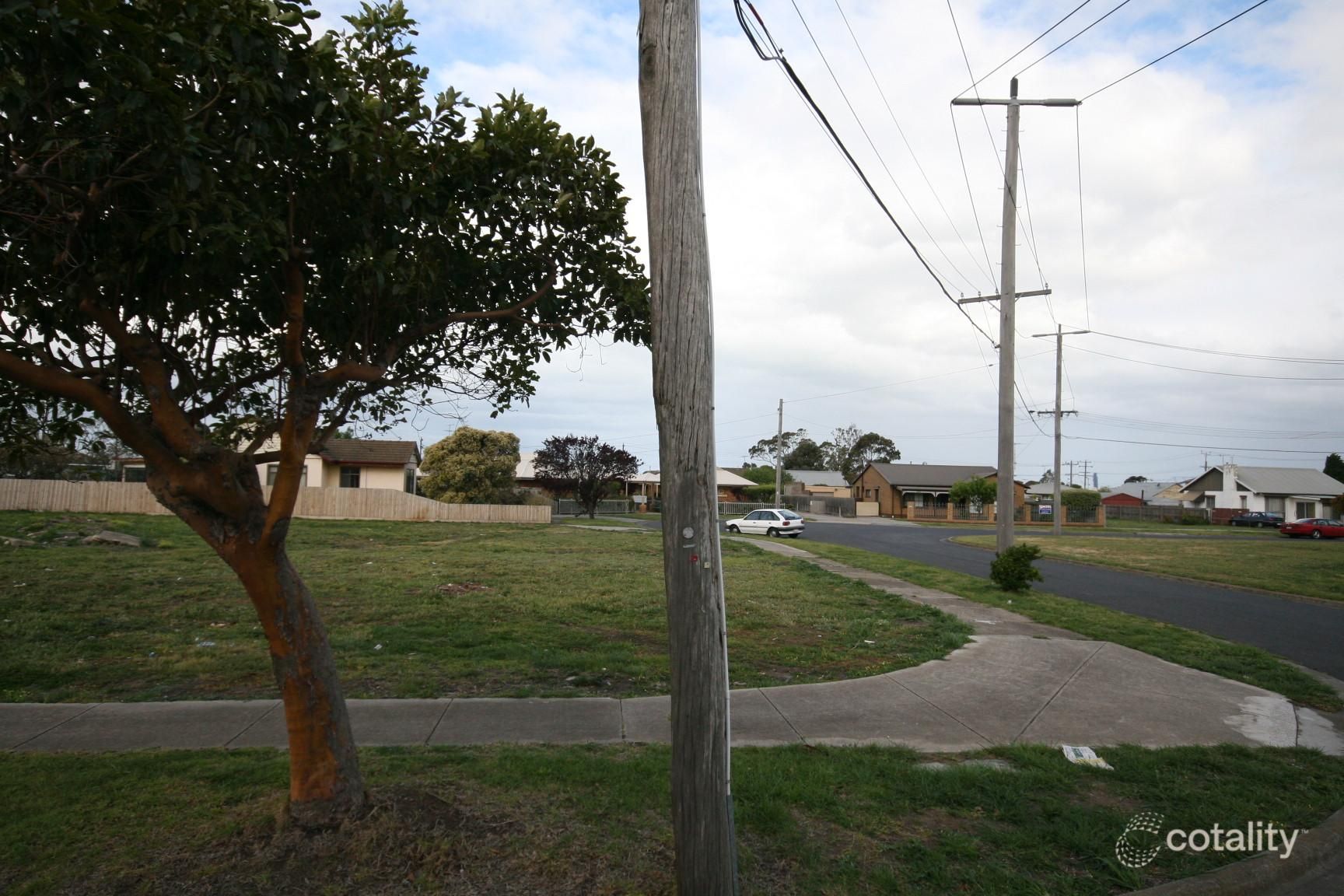 39 Pettitt Cres, Norlane, VIC 3214