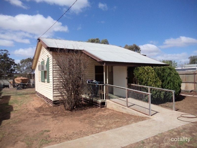 54 Stradbroke Ave, Nyah, VIC 3594