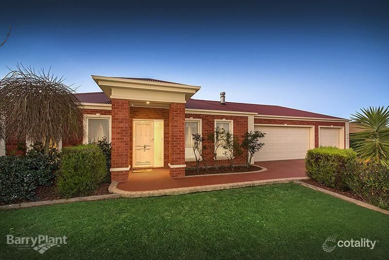 4 Piermont Dr, Berwick, VIC 3806