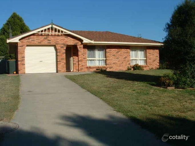 23 Athol St, Blayney, NSW 2799