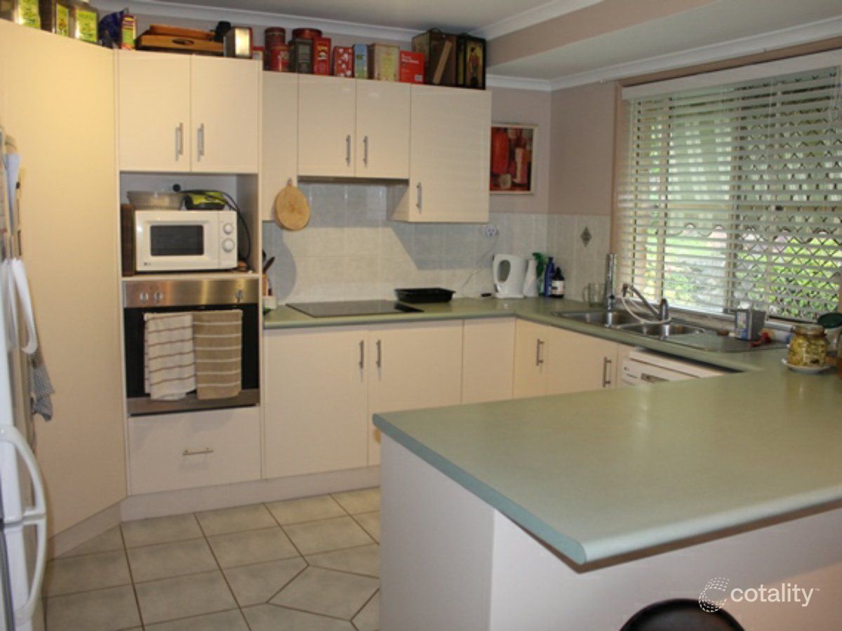 8 Cambridge Cl, Tannum Sands, QLD 4680