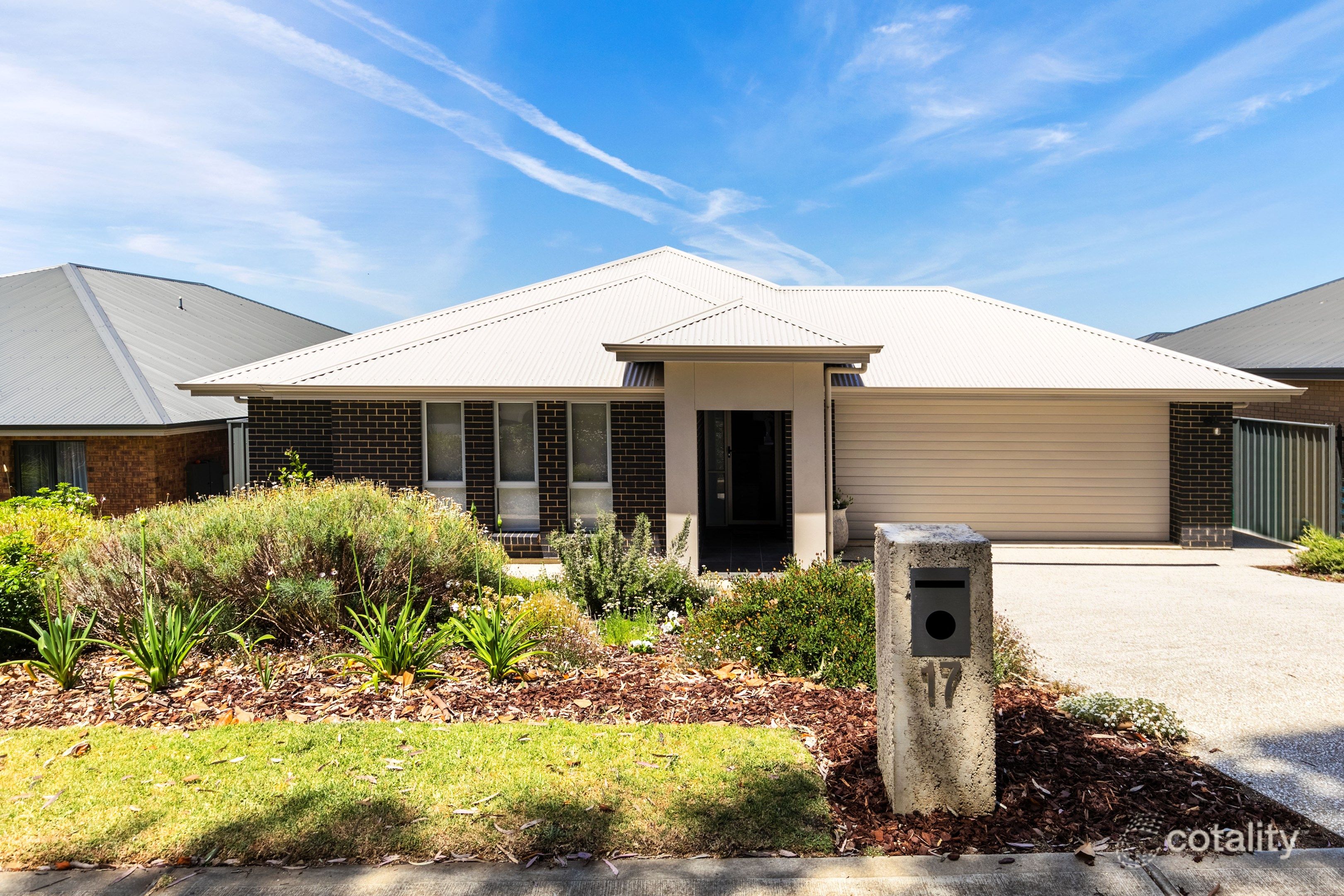 17 Barker Rd, Mount Barker, SA 5251