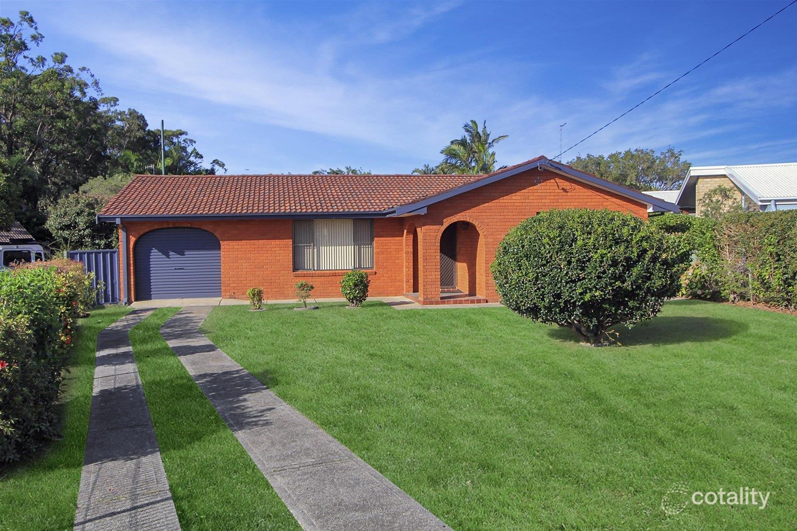 24 Boronia Cres, North Haven, NSW 2443