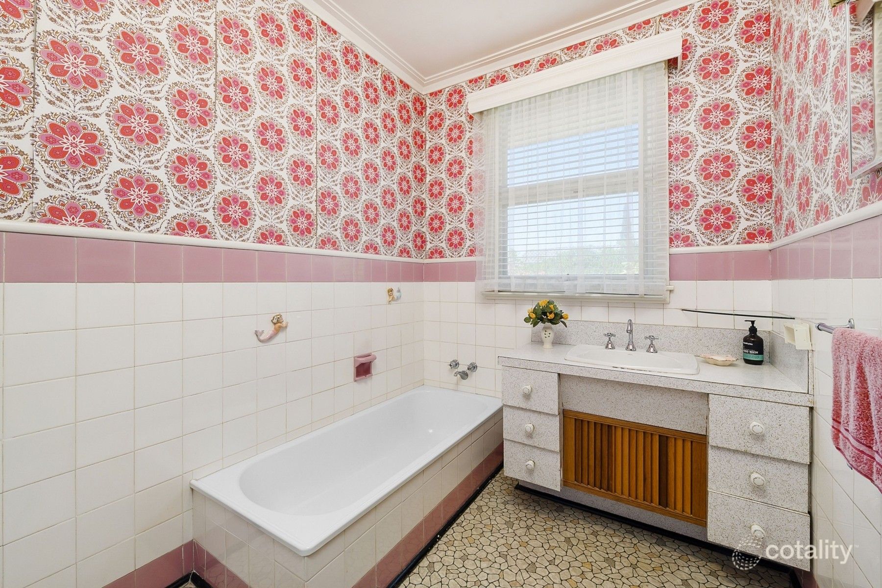 52 Clonard Ave, Geelong West, VIC 3218