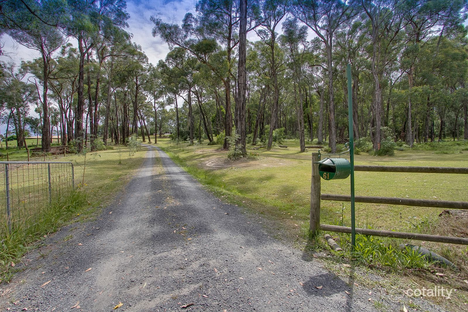 61 Angus Rd, Yellingbo, VIC 3139