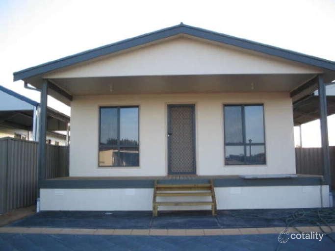 10 Barnes Rd, Port Broughton, SA 5522