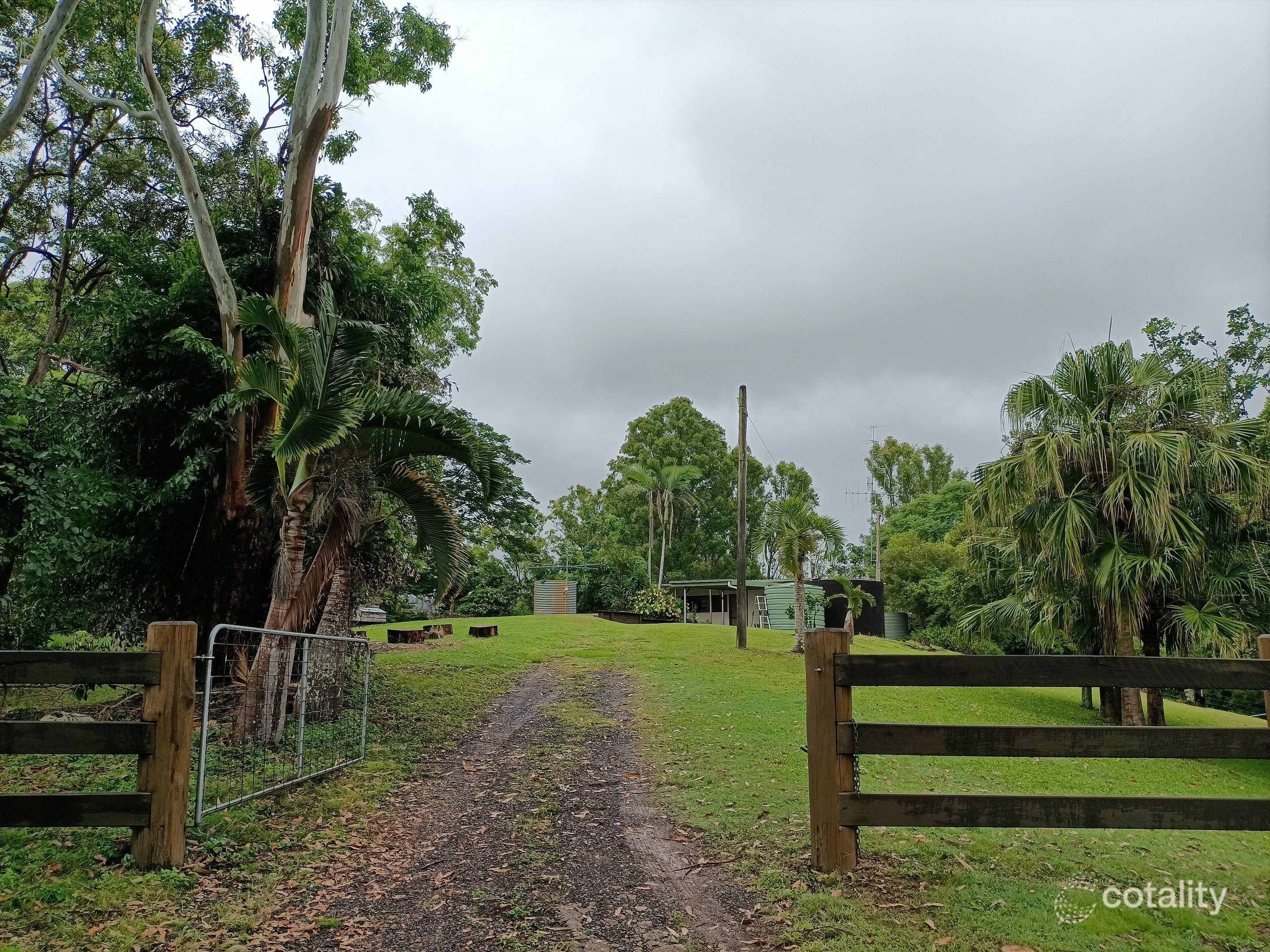 68 Gympie Rd, Kin Kin, QLD 4571