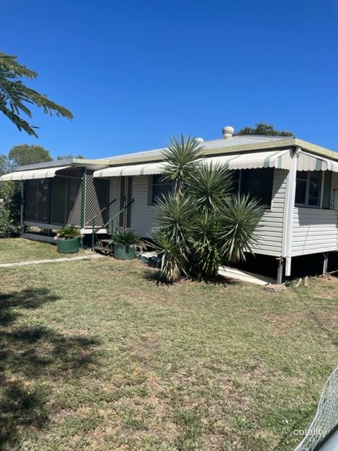 30 Flynn St, Hughenden, QLD 4821
