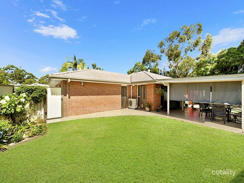 1/9 Callistemon Ct, Arundel, QLD 4214