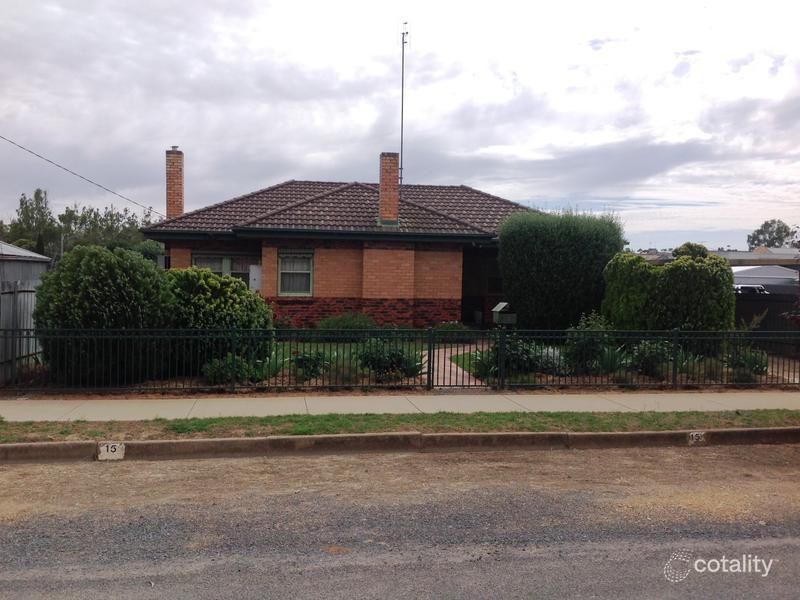 15 Camp St, Charlton, VIC 3525