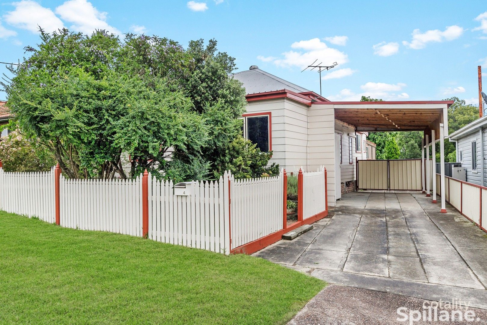 4 Douglas St, Wallsend, NSW 2287