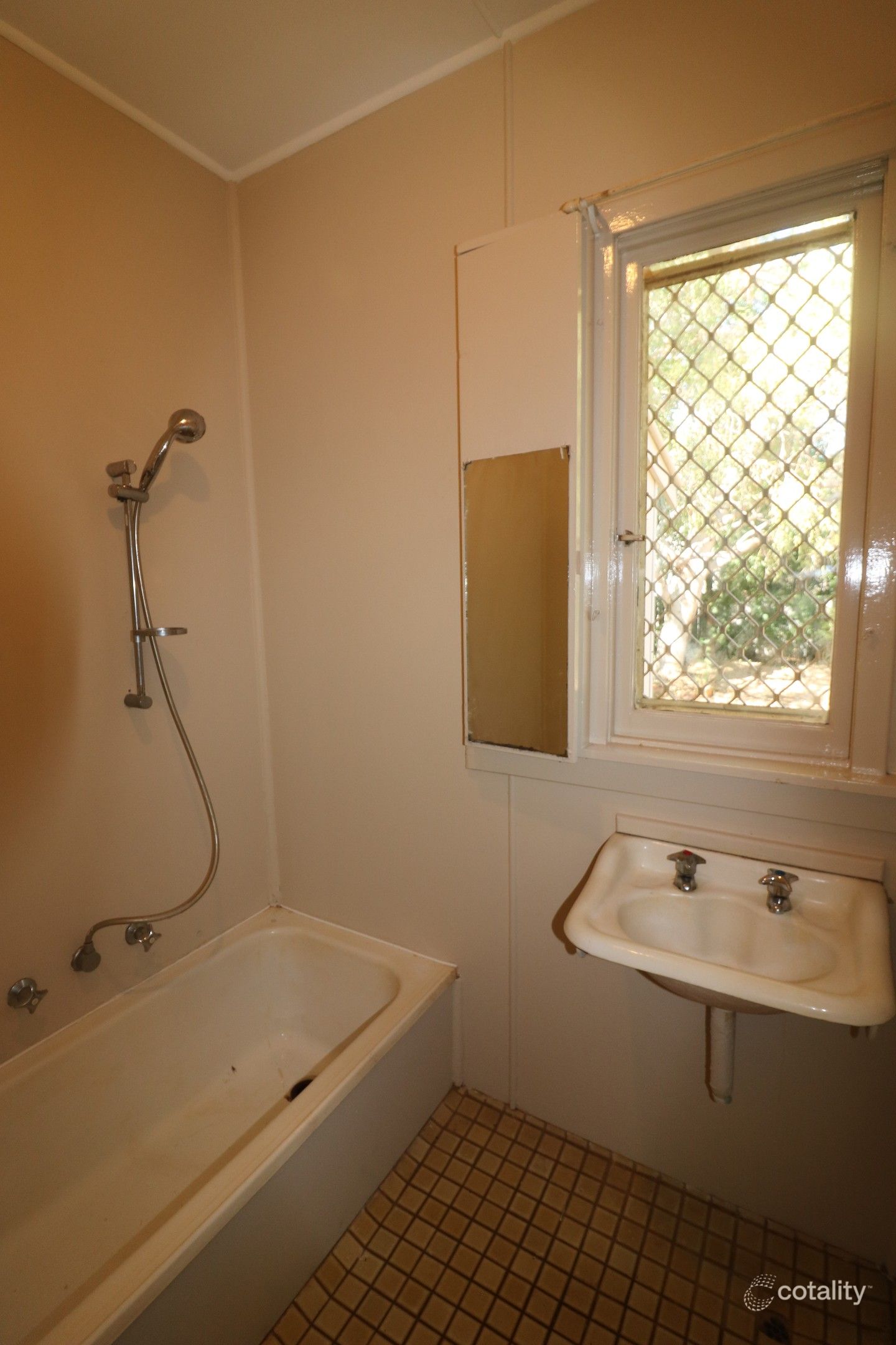 38 Knowsley St W, Derby, WA 6728