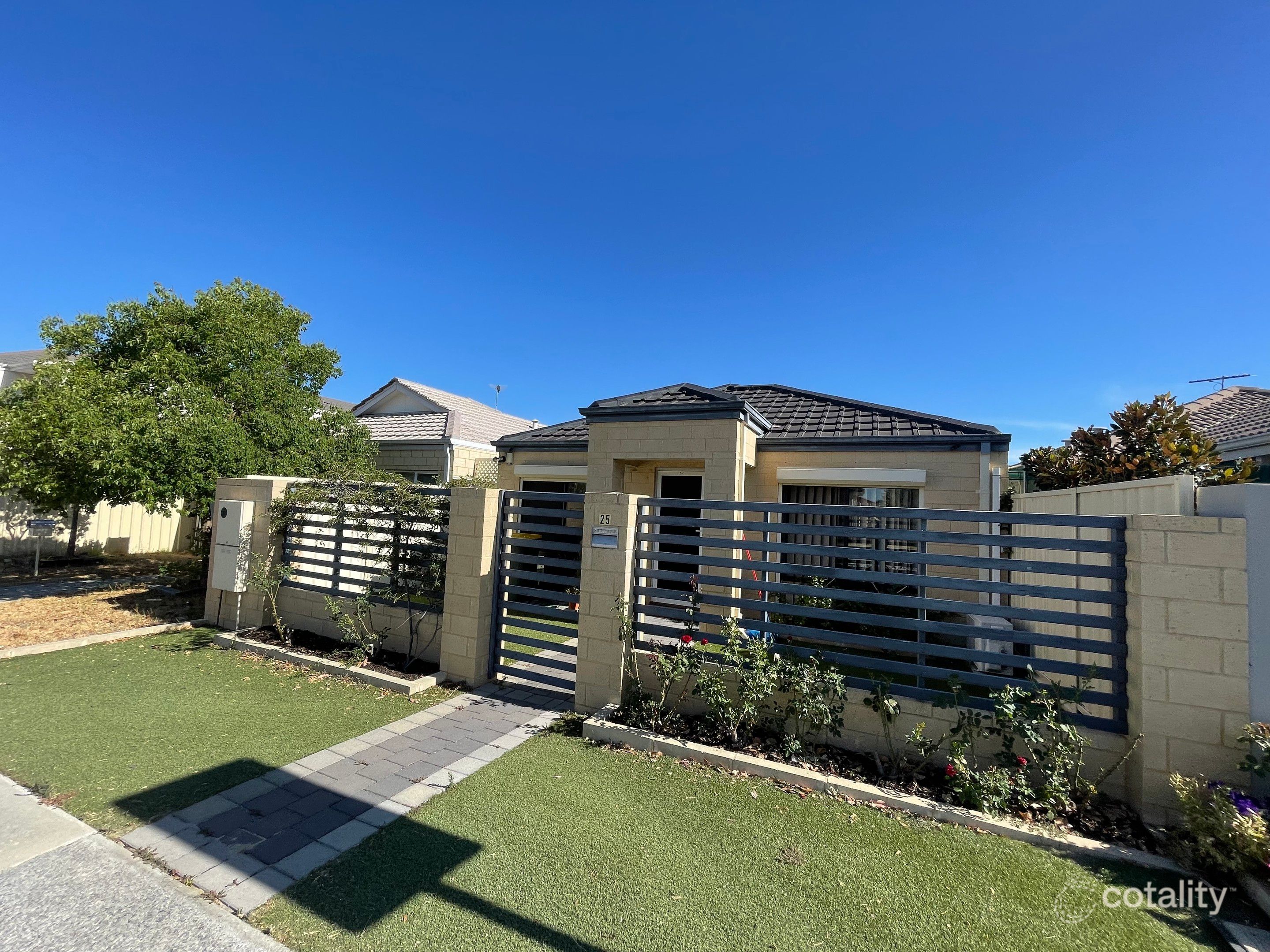 25 Athenny Way, Darch, WA 6065