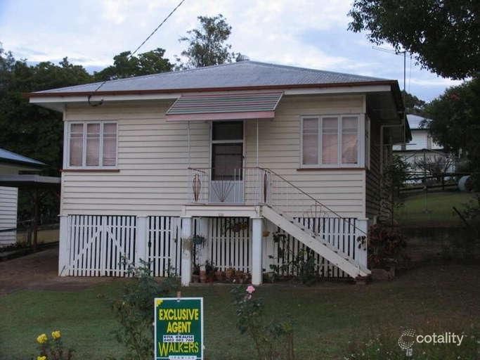 12 Fitzgerald St, North Ipswich, QLD 4305