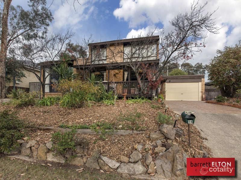 14 Solomon Cres, Latham, ACT 2615