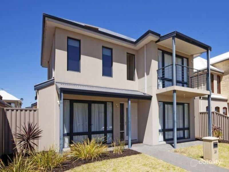 28 Leschenault Bvd, Lake Coogee, WA 6166
